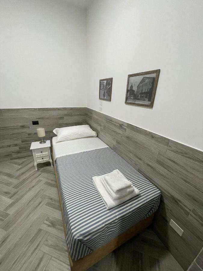 Holiday Rooms Rho Kültér fotó